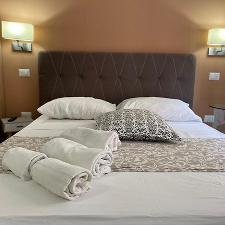 Ciu Ciu Home Suite Палермо Экстерьер фото