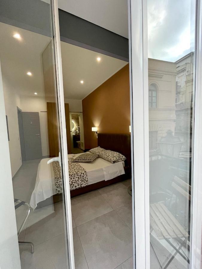 Ciu Ciu Home Suite Палермо Экстерьер фото
